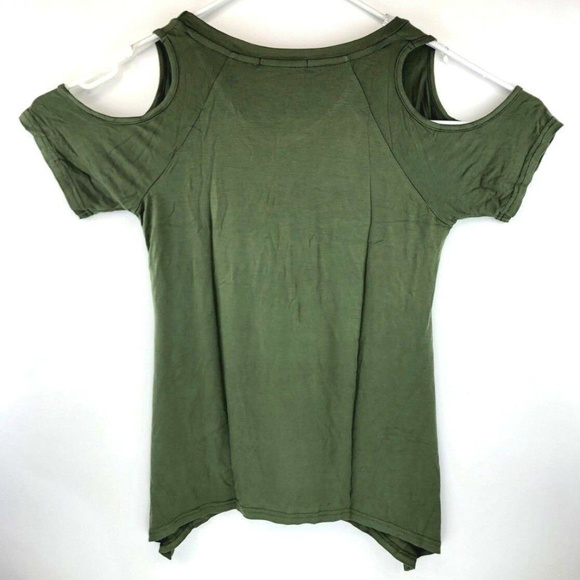 Urban CoCo Womens Open Shoulder Shirt Sz Medium - Picture 2 of 3